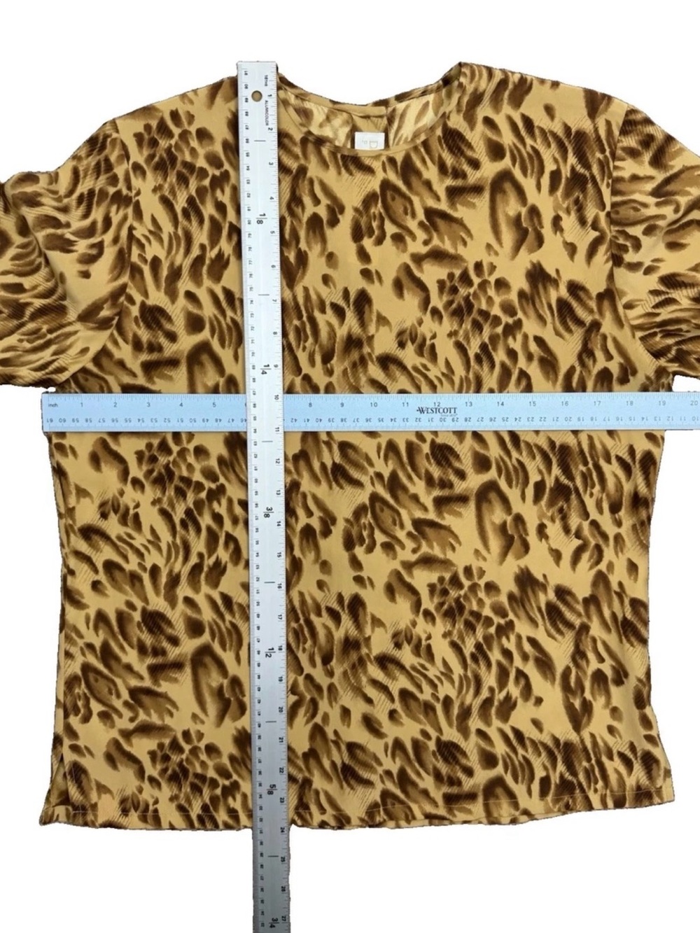 Women’s Leopard Print Short Sleeve 100% Silk Blouse - Tan - Picture 14 of 16
